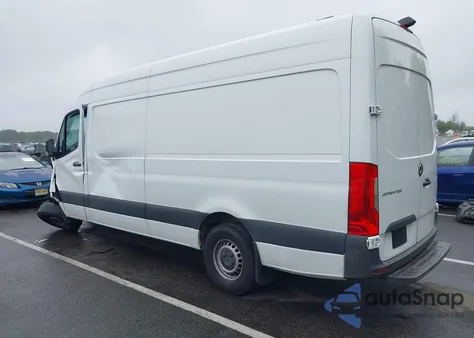 2021 Mercedes-Benz Sprinter 2500 High Roof I4 from USA, damaged, VIN W1W40CHYXMT053181